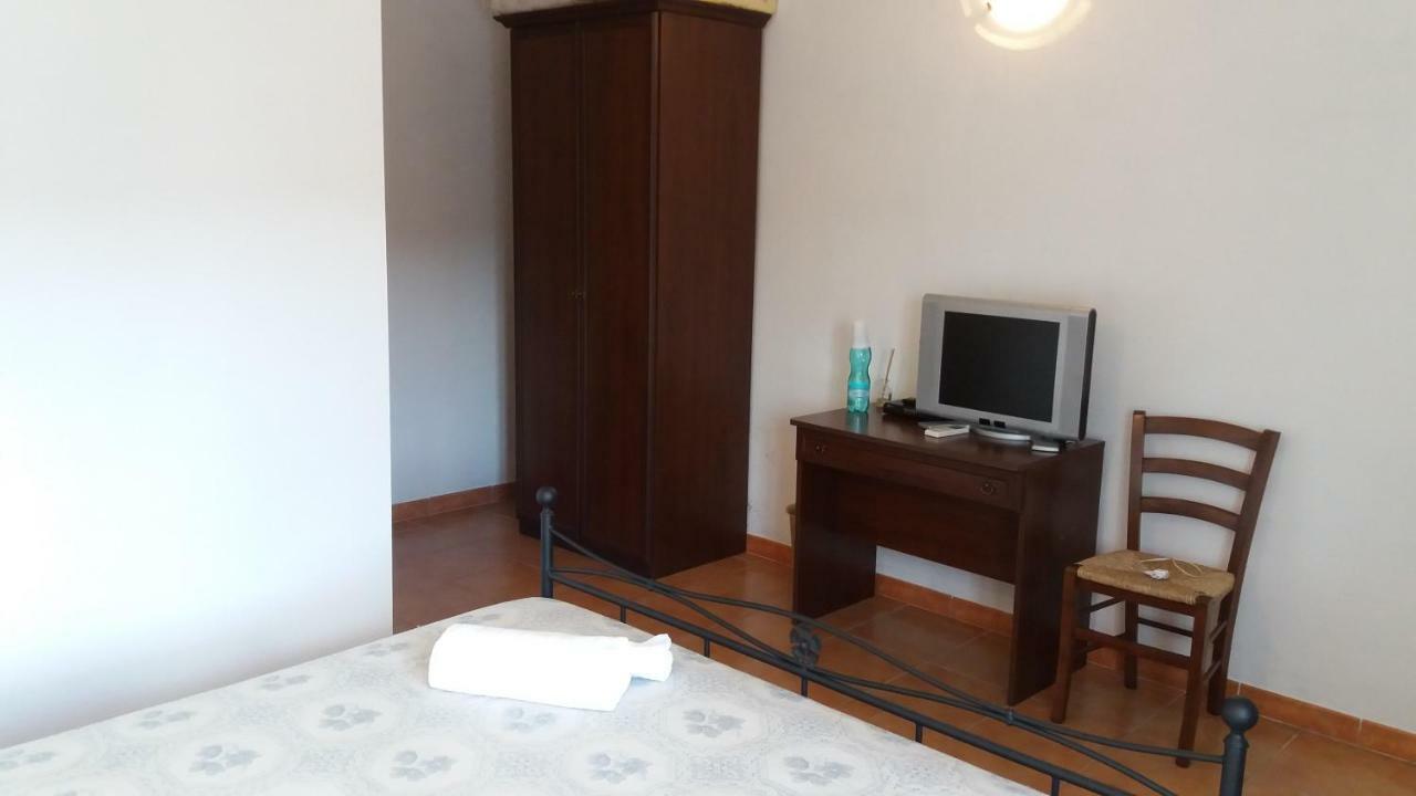 Agriturismo Sa E Padedda Mores Екстер'єр фото