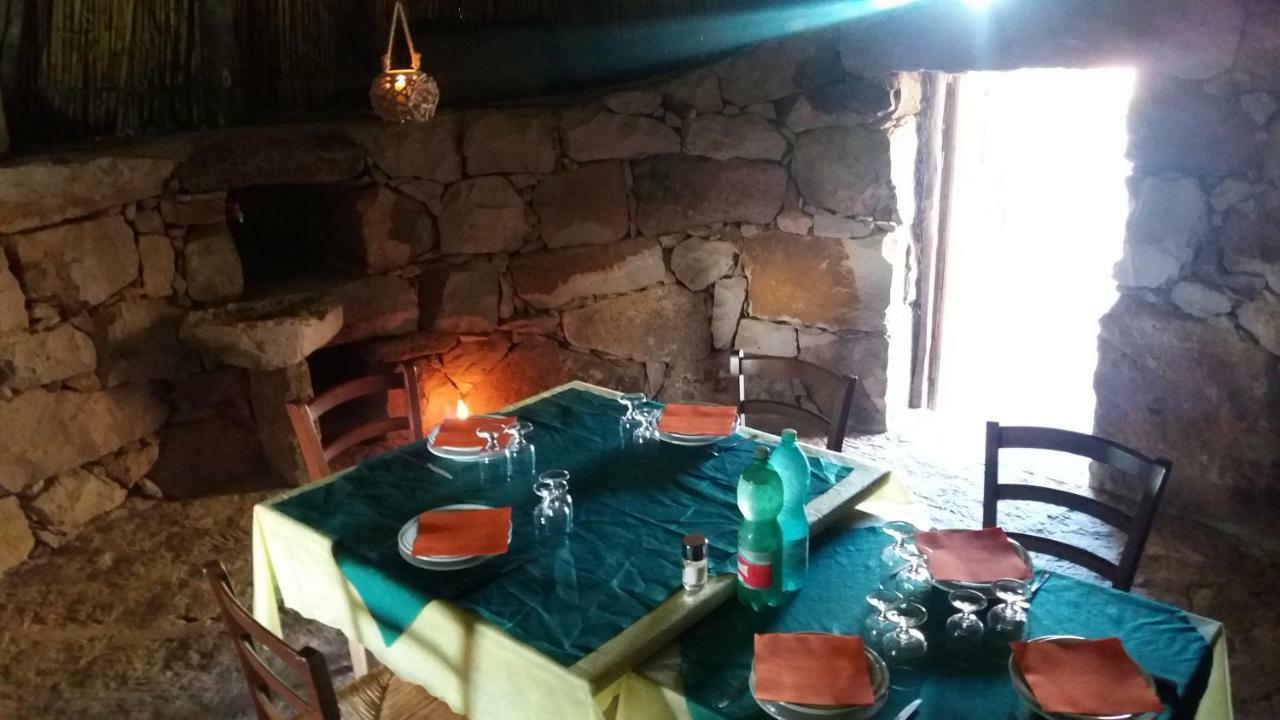 Agriturismo Sa E Padedda Mores Екстер'єр фото